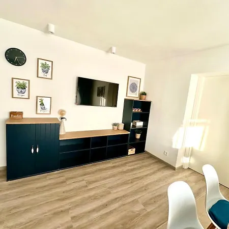 New Comfortable And Cute One-room Of 33 M2 Апартаменты