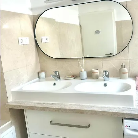 Apartament New Comfortable And Cute One-room Of 33 M2 Lublana